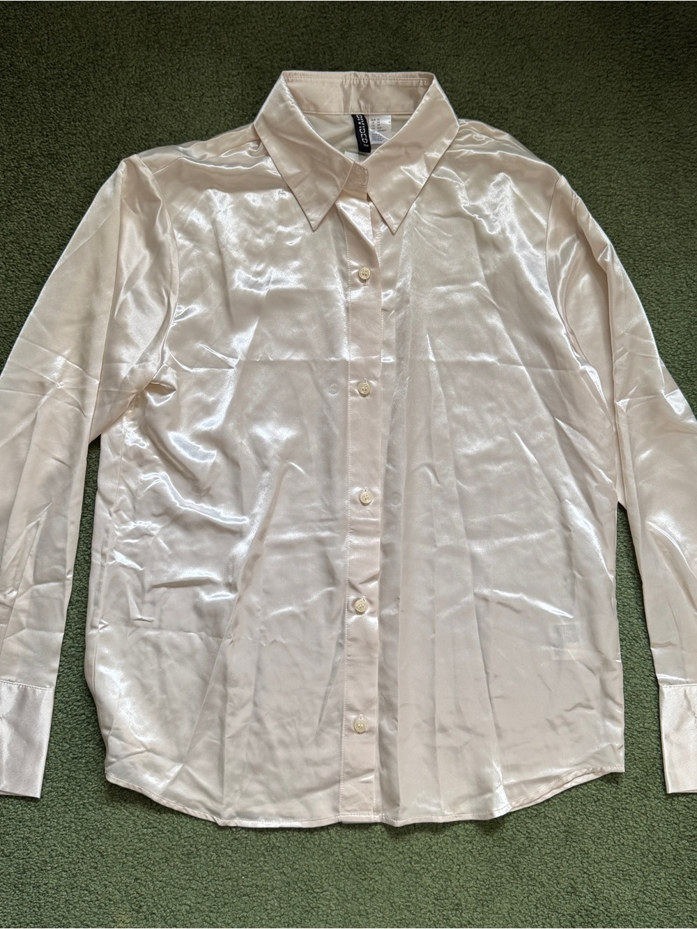 NWT H&M Womens Cream White Satin Button-Up Long Sleeve Retro Style Blouse - XS
